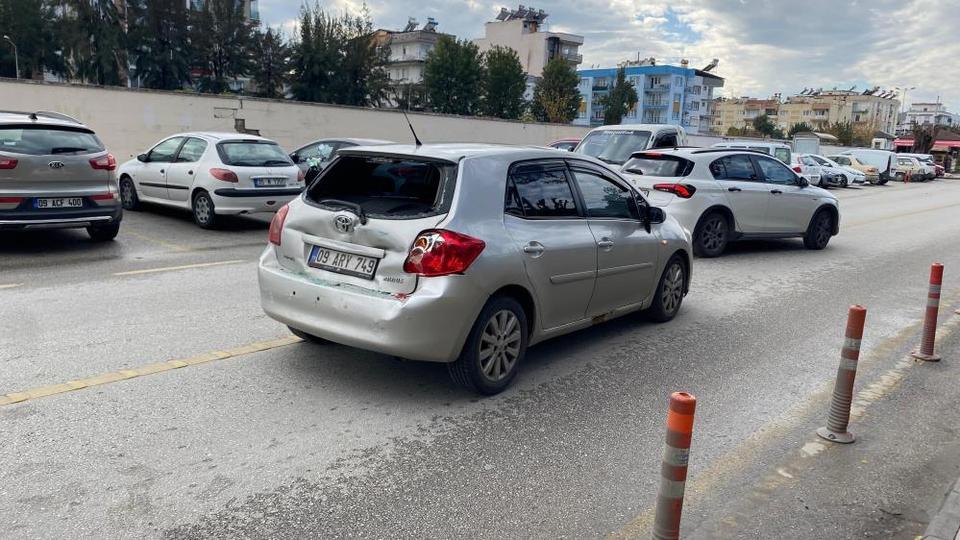 Aydın'da minibüs otomobile çarptı: 1 kişi yaralandı