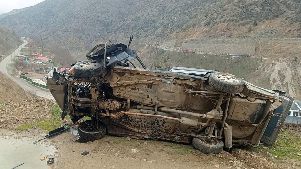 Otomobil uçuruma yuvarlandı: 1 ölü