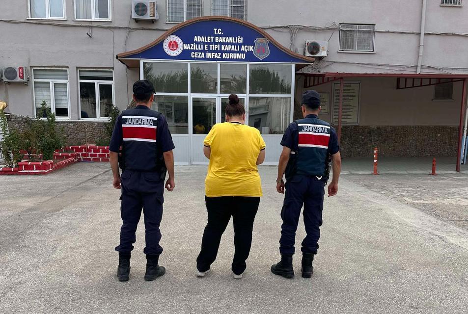 Aydın’da aranan iki firari hükümlü kadın yakalandı
