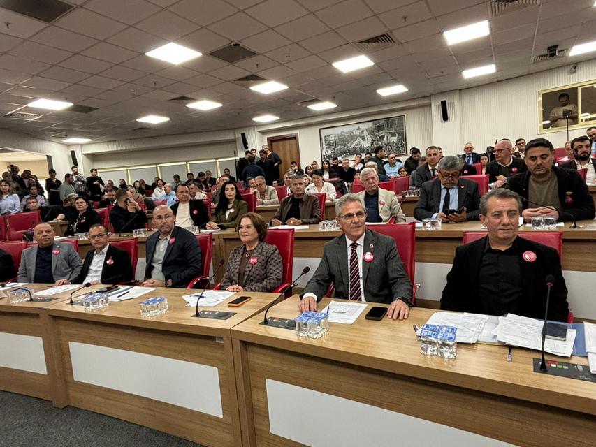 Aydın’da faaliyet raporu oylaması: CHP’nin çekimser tercihi dikkat çekti