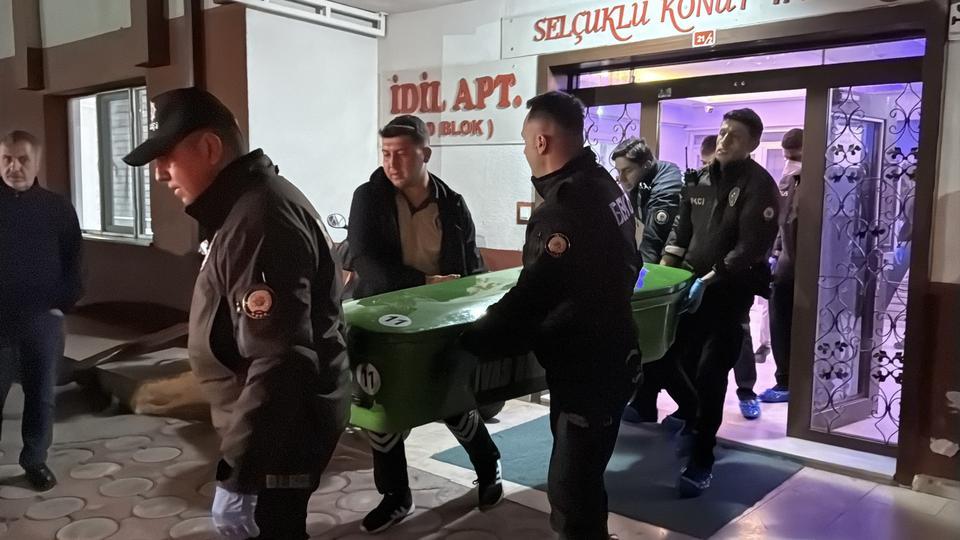 İki kardeşi boğazlarını keserek öldüren zanlı yakalandı