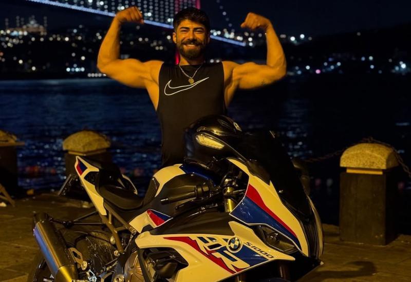 Ünlü motor tutkunu kazada can verdi