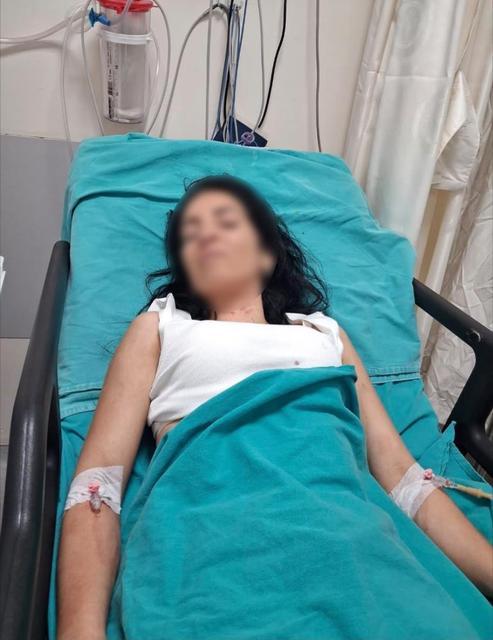 Boşanma aşamasındaki eşini defalarca bıçakladı