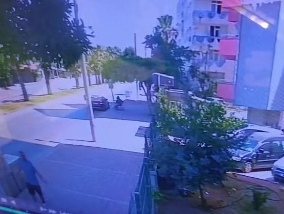 Bebeğinin gözleri önünde kabusu yaşadı! 6 kadın tekme tokat saldırdı
