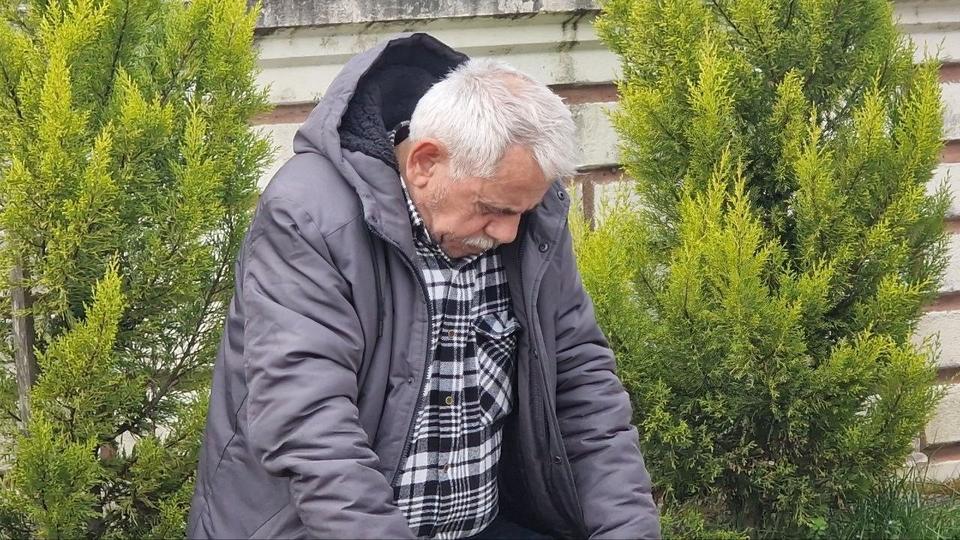 SERVİSİ KAÇIRDI, İŞE YÜRÜYEREK GİDERKEN KAMYONET ÇARPTI HASTANEDE HAYATINI KAYBEDEN 30 YAŞINDAKİ KADIN SON YOLCULUĞUNA UĞURLANDI