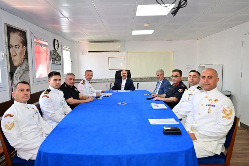 Vali Varol, Kuşadası'nda deniz güvenliği faaliyetlerini inceledi