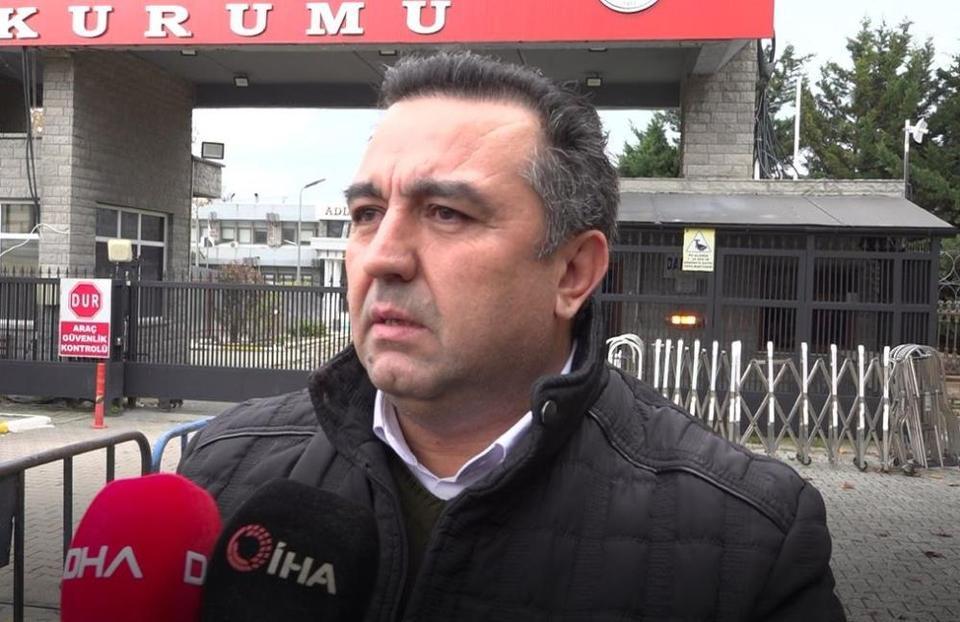 Minibüs kazasında ölen 5 kişinin cenazeleri yakınlarına teslim edildi