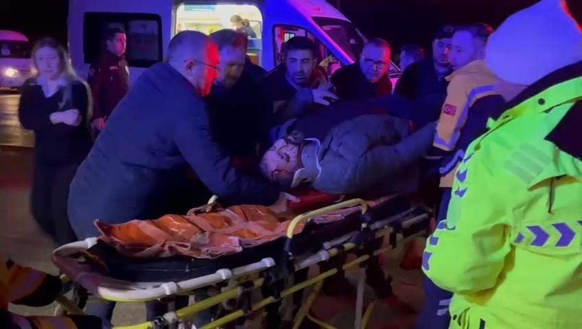 Trafik kazasında can pazarı: 4 yaralı