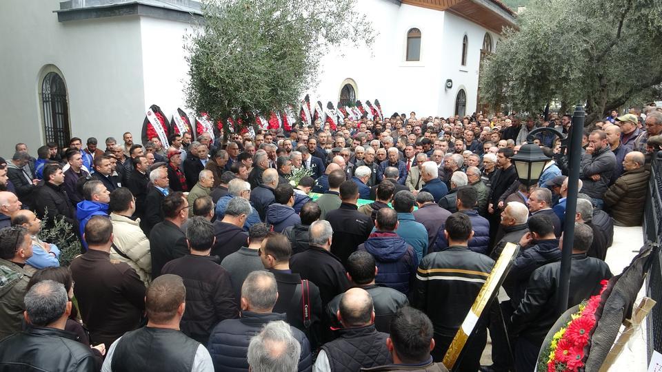 Denizli’de meydana gelen trafik kazasında hayatını kaybeden tur rehberi Mehmet İlhan, Muğla’da gözyaşları içerisinde toprağa verildi.