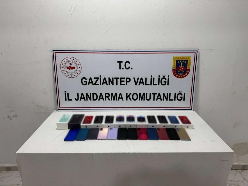 GAZİANTEP'TE 2 MİLYON TL DEĞERİNDE KAÇAK ELEKTRONİK EŞYA ELE GEÇİRİLDİ