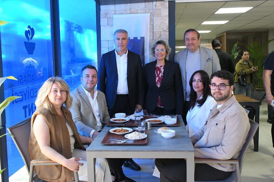 KUŞADASI'NDA KENT LOKANTASI HİZMETE AÇILDI