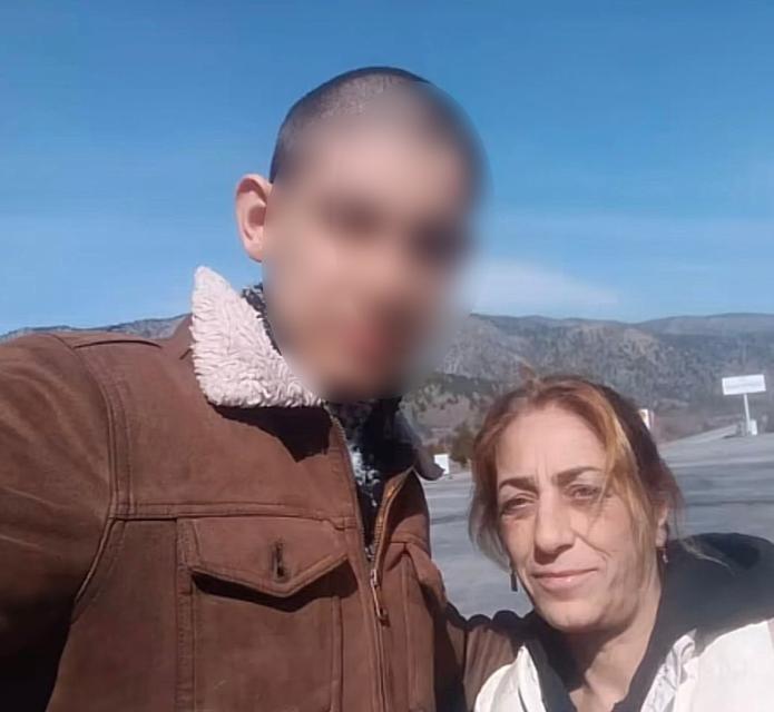 ANNESİNİ VE KIZ KARDEŞİNİ ÖLDÜREN 17 YAŞINDAKİ ZANLI TUTUKLANDI