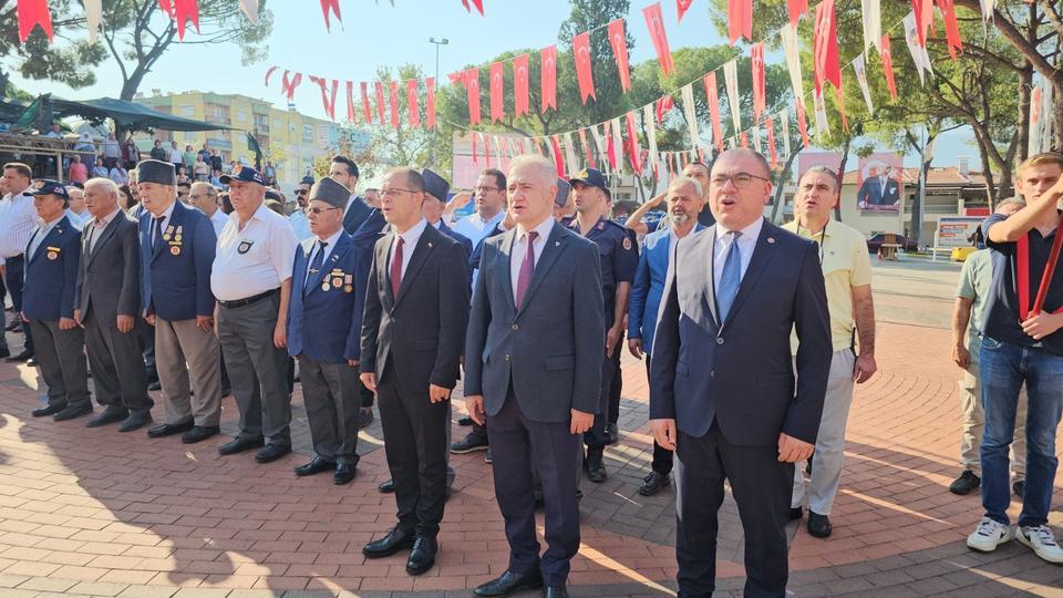 KUYUCAK'TA KURTULUŞ COŞKUSU MEYDANLARA SIĞMADI