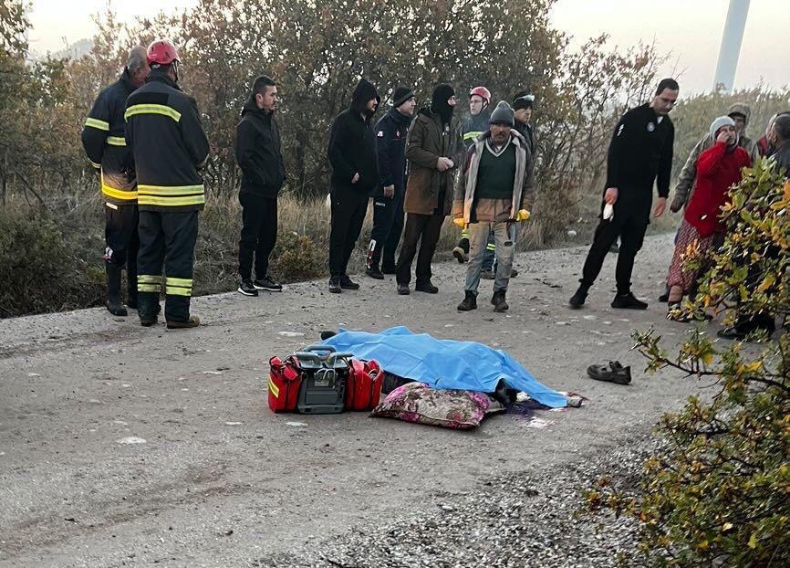 TRAKTÖRÜN ALTINDA KALAN İŞÇİ HAYATINI KAYBETTİ