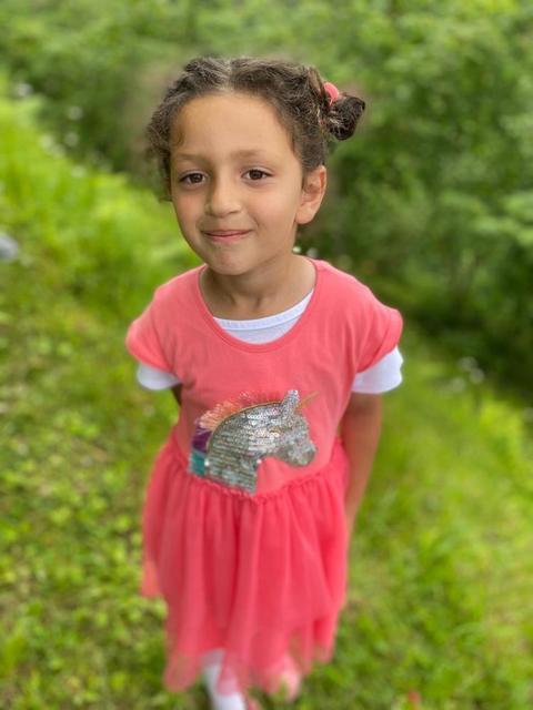 Kontrolden çıkan otomobilin altında kalan küçük kız, hayatını kaybetti