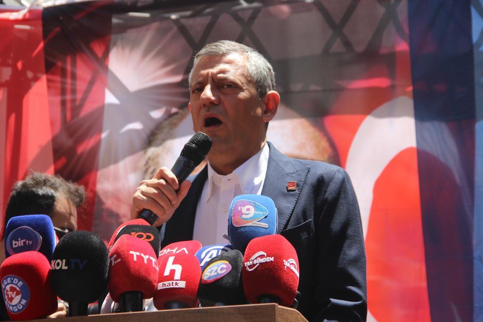 CHP Genel Başkanı Özel: "Kimseyi satmadım, Tunç Soyer'i de satmam"