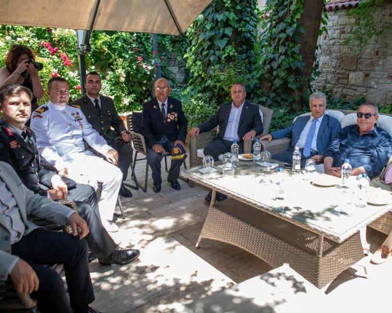 Kuşadası'nda ilçe protokolü bayramlaştı