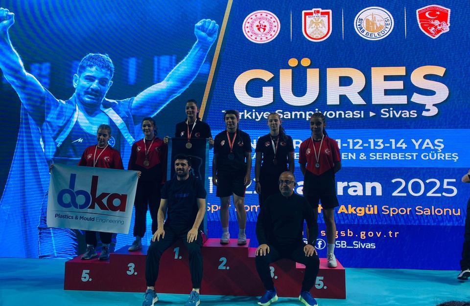 Aydınlı sporculardan gururlandıran başarı