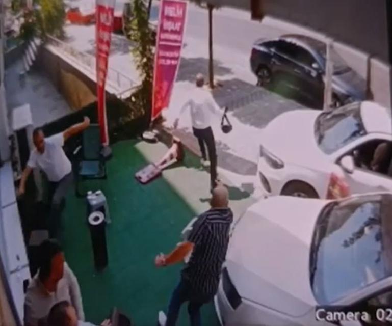 Eski koca eşine çocukları göstermedi, yeni koca bacağından vurdu