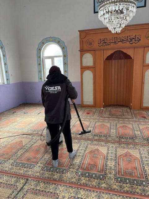 Germencik'te Ramazan ayı öncesi camiler temizlendi