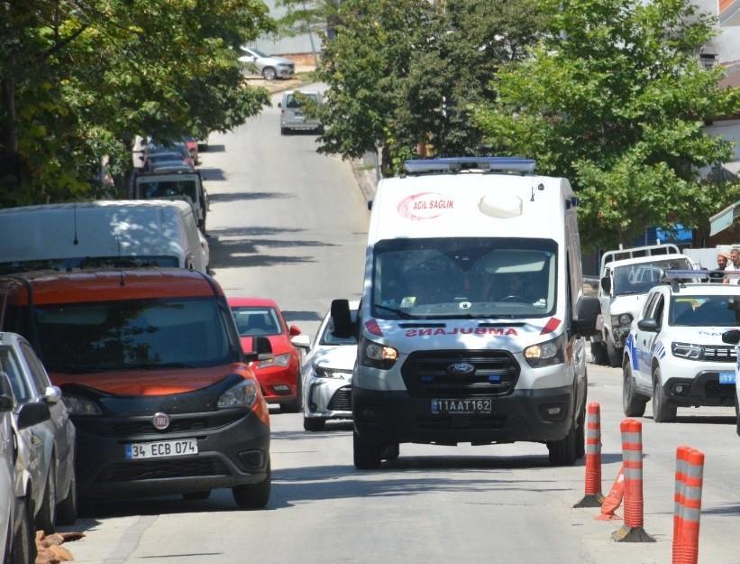 Motosiklet devrildi: 1 yaralı