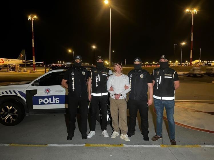 SUÇ ÖRGÜTÜ LİDERİ KURTULUŞ TÜRKİYE'YE GETİRİLDİ