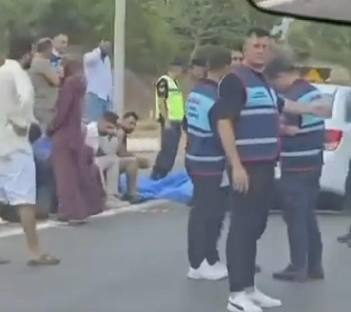 Menderes'te iki otomobil çarpıştı: 1 ölü, 5 yaralı