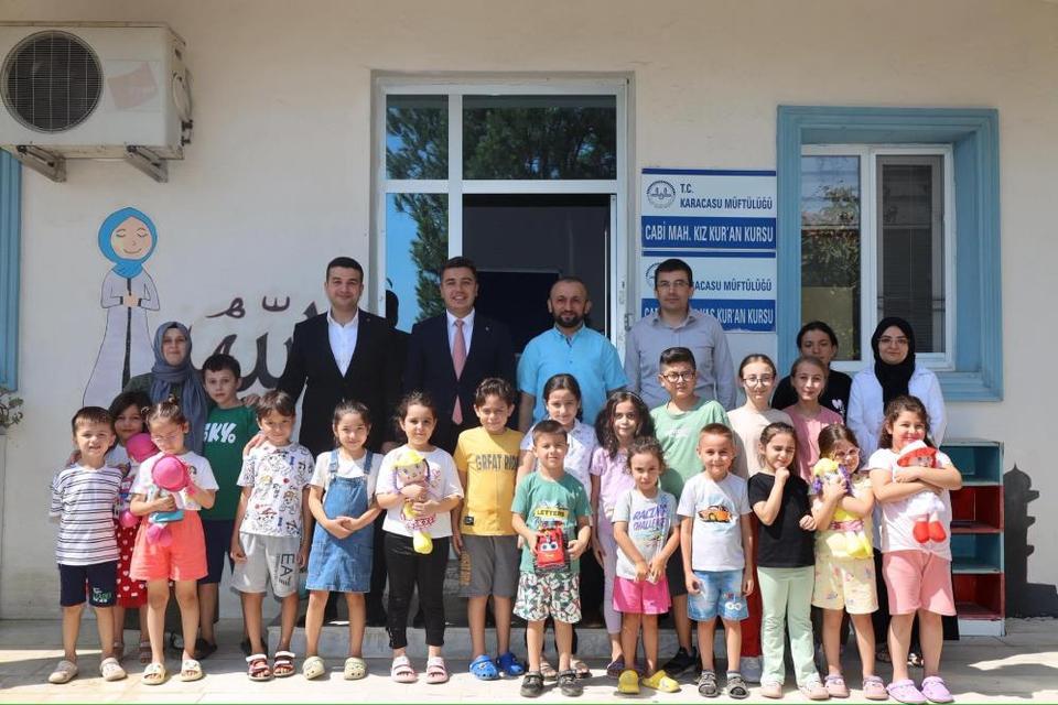 Karacasu’da protokol üyeleri Yaz Kur'an Kursu öğrencileri ile bir araya geldi
