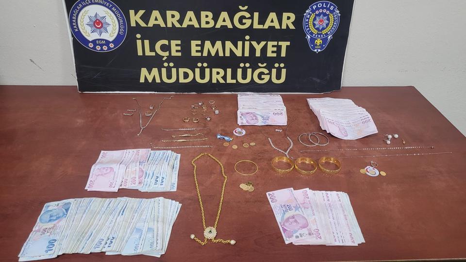 EVLERE GİREN KADIN HIRSIZLAR POLİSTEN KAÇAMADI