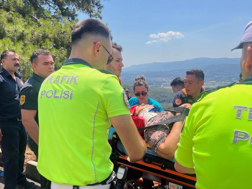 SAKAR RAMPASINDA ARAÇ 70 METRELİK UÇURUMA YUVARLANDI