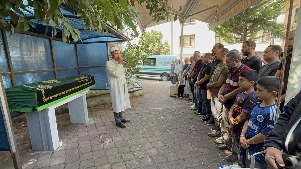 AVRUPA ŞAMPİYONU MİLLİ SPORCU 10 KATLI BİNANIN ÇATISINDAN DÜŞEREK HAYATINI KAYBETTİ