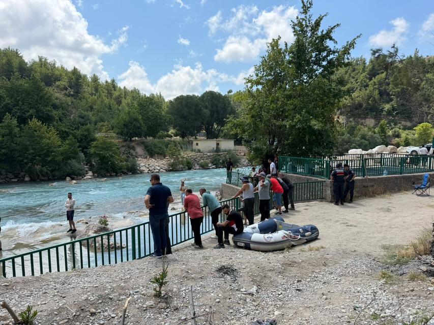 25 yaşındaki genç çayda kayboldu