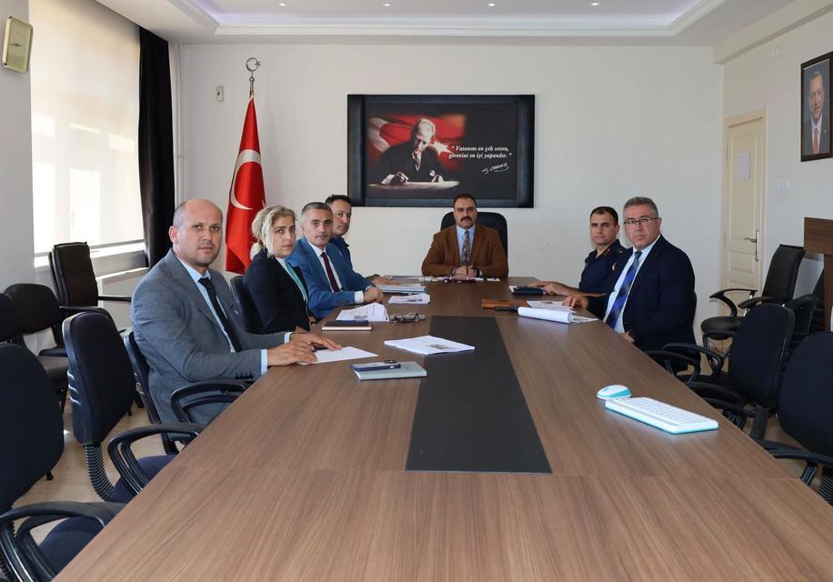 Karacasu'da okul güvenliği toplantısı