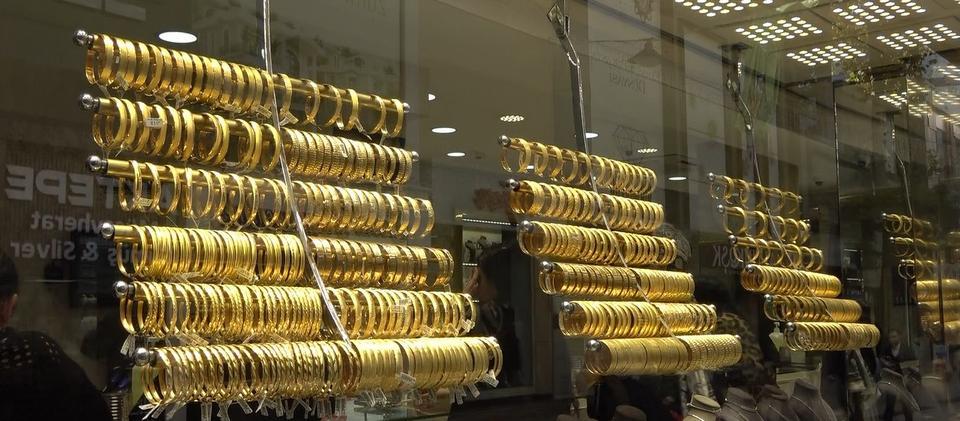 Yatırımcı dövizi bıraktı, altına koştu