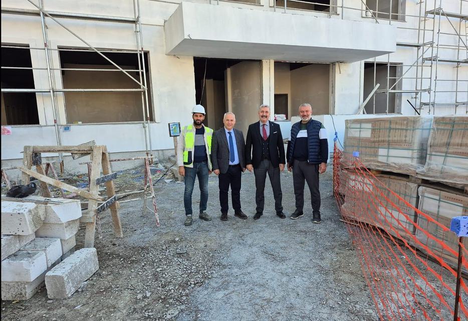 Umurlu’da yeni okul inşaatı devam ediyor