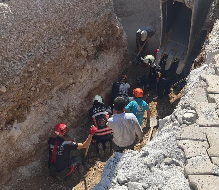 Altyapı çalışması sırasında göçük: 2 işçi hayatını kaybetti