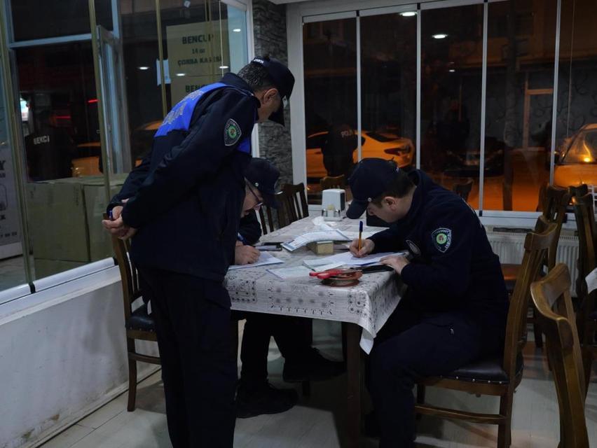 154 işçinin yemek yediği firma mühürlendi