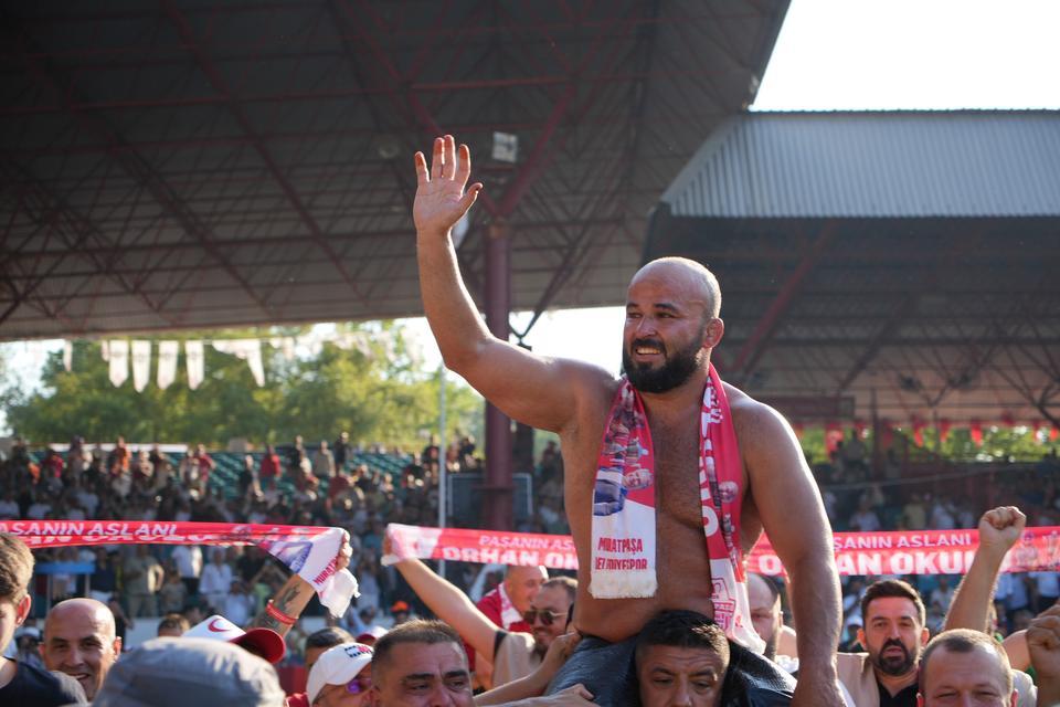 664. Kırkpınar başpehlivanı Orhan Okulu oldu