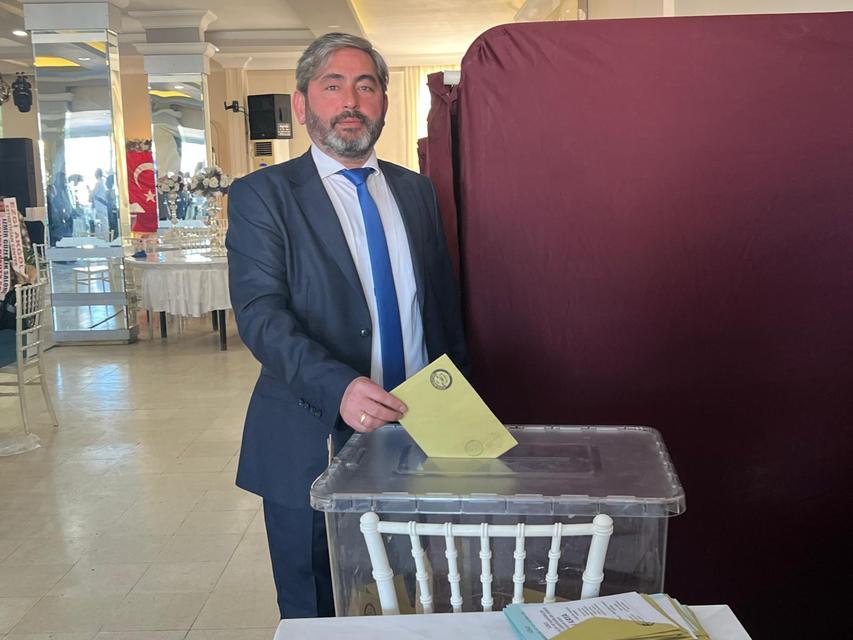 Yılmaz Demiryürek  Güven Tazeledi