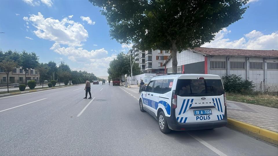 ÇORUM'DA AKRABALAR ARASINDA 'KIZ KAÇIRMA' KAVGASI: 1'İ AĞIR 4 YARALI