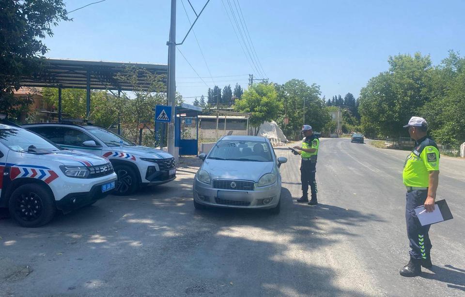 Aydın'da havadan denetim: 18 araç trafikten men edildi