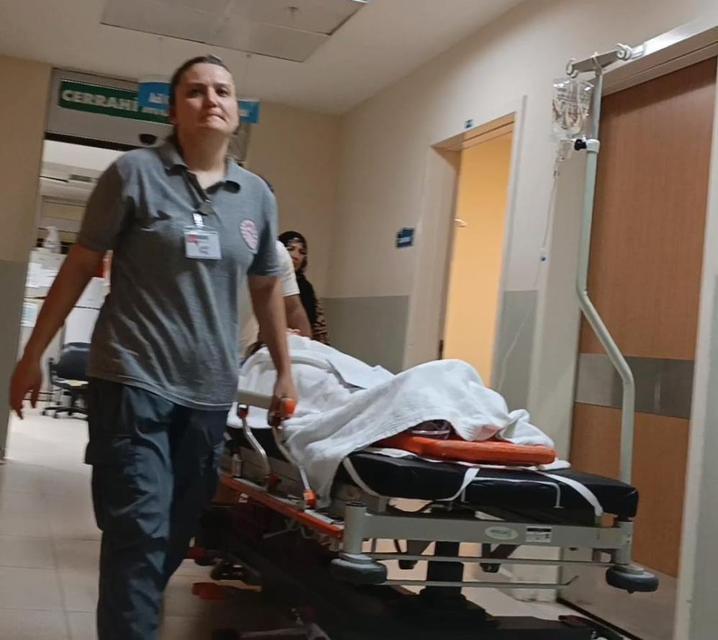 3'üncü kattan düşen çocuk ağır yaralandı