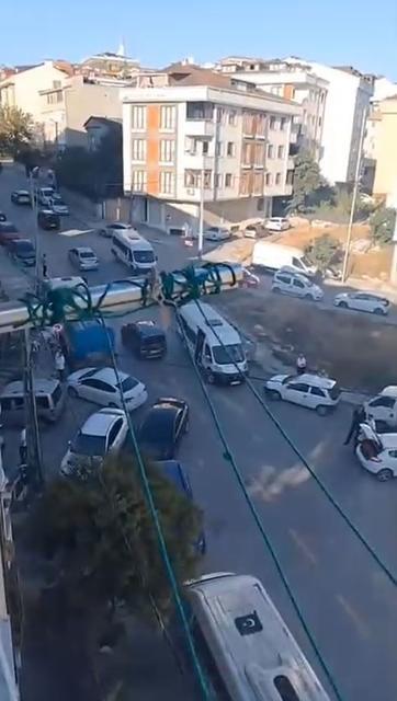 Düğün için toplanan grup havaya ateş açtı