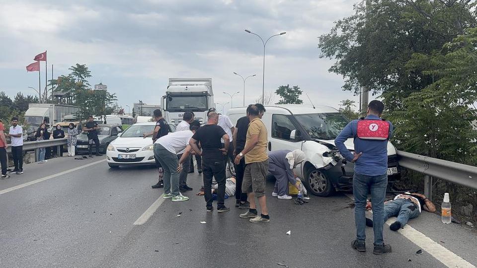 Motosiklet kazasında 2 kişi yaralandı