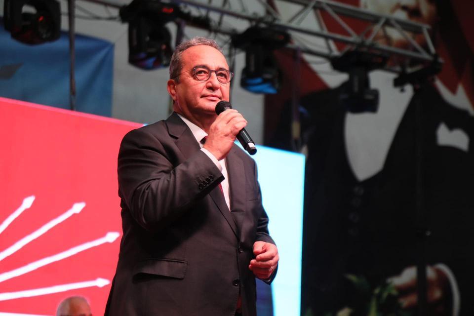 Tezcan, Gürlek’i hedef aldı: “Dokunulmazlığı kaldırsınlar”