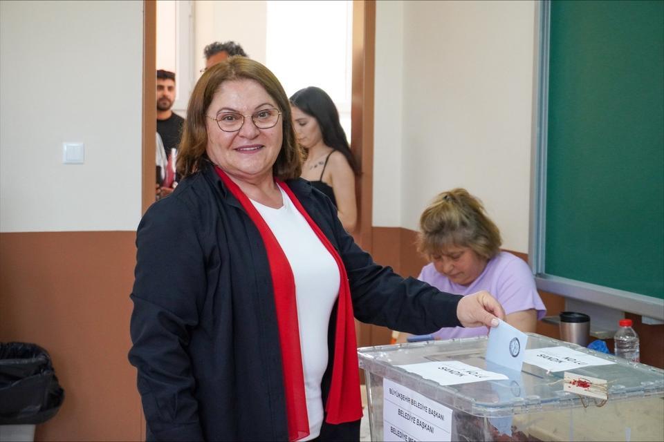 DİDİM'İN İLK KADIN BELEDİYE BAŞKANI OLDU