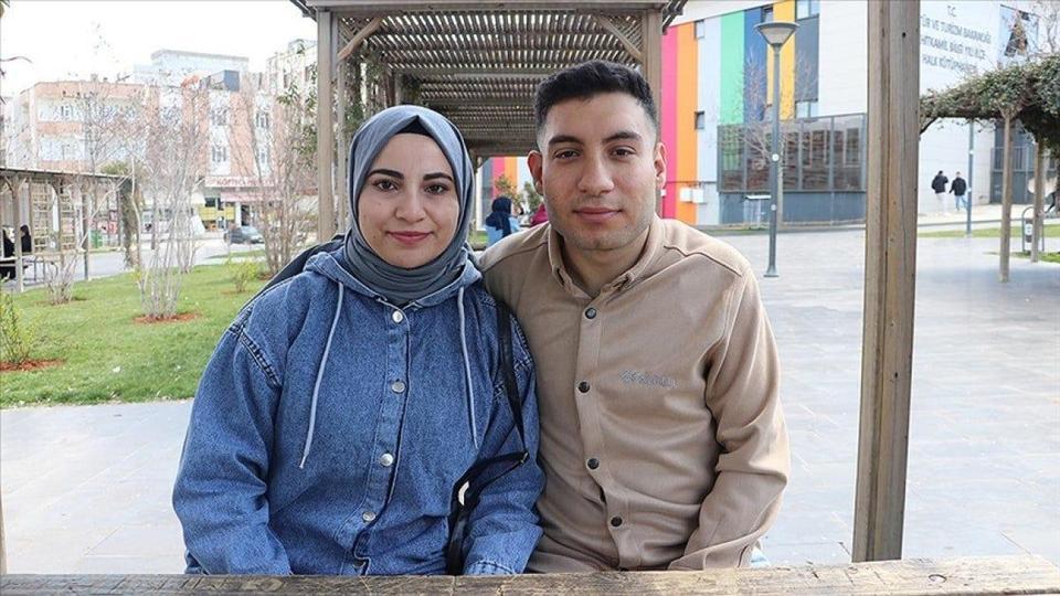 Aile büyükleri onaylamadığı için evlenemeyen çift, damadın CİMER'e yaptığı başvuru sonrası kurum amirlerinin devreye girmesiyle evlenebildi.