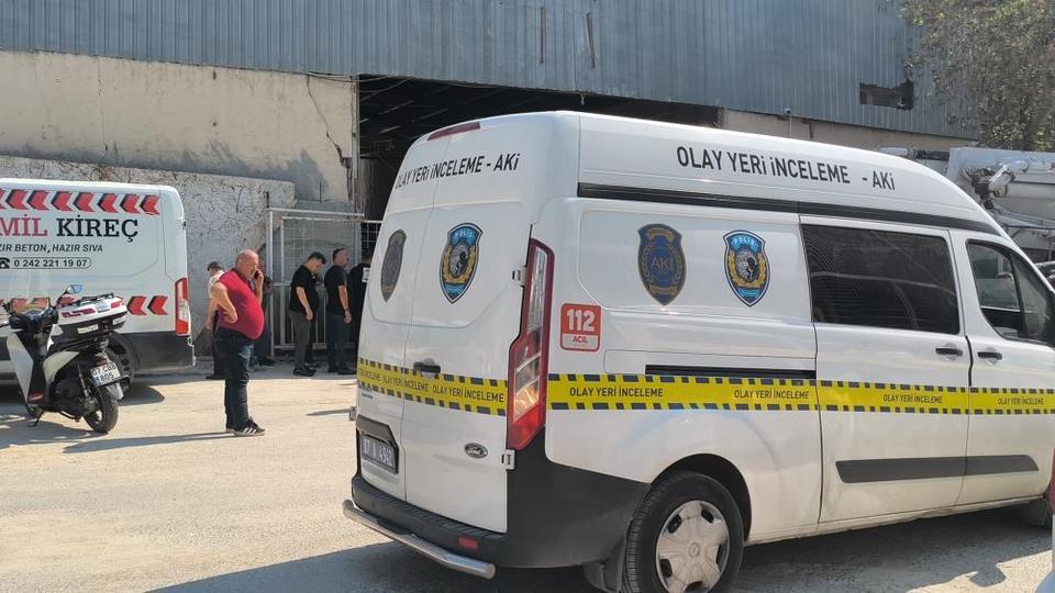 "Temizleyip geleceğim" dediği kamyonun yanında cansız bedeni bulundu