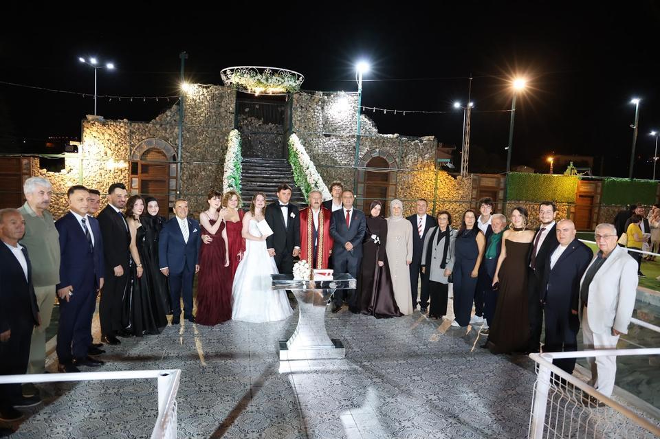İzmir ve Aydın basını bu düğünde buluştu
