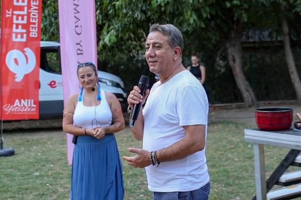 Başkan Yetişkin vatandaşlarla yoga matında buluştu